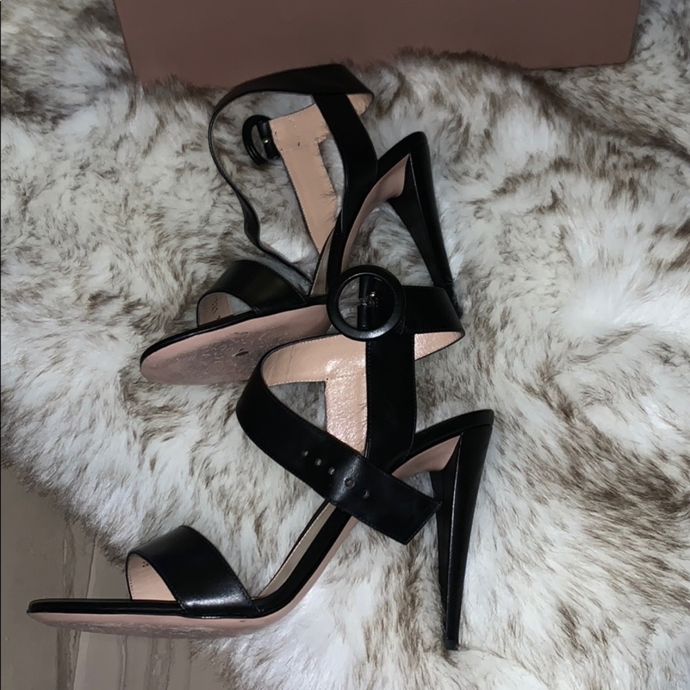 Sexy black leather Gianvito Rossi sandals